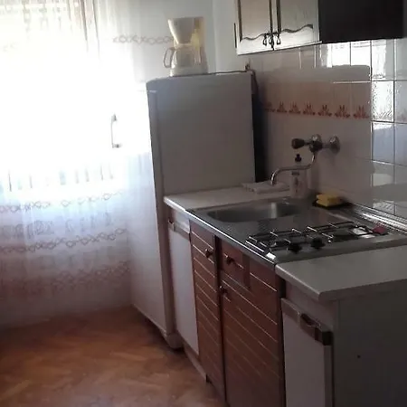 Lara Apartment