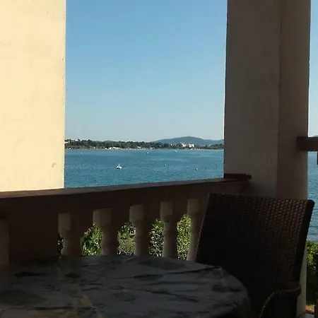 Lara Apartment
