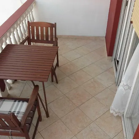 Apartment Lara *