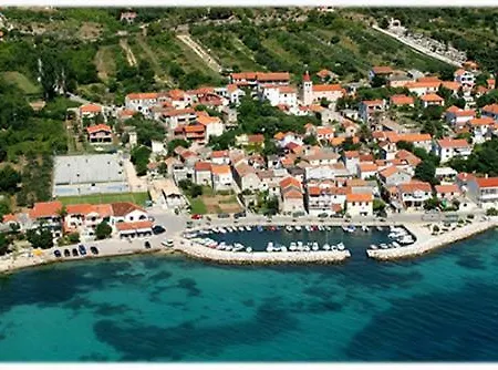 Lara * Zadar