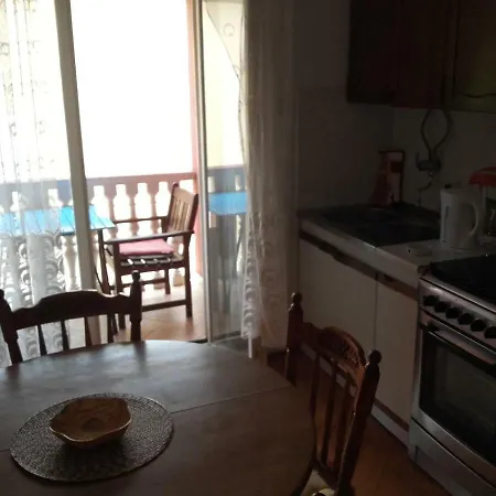 Lara Apartment *